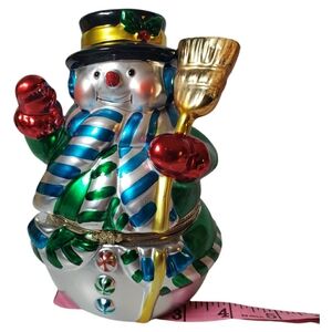 Music Figurine Box Holiday Snowman Animated Skaters Inside Christmas Wonderland